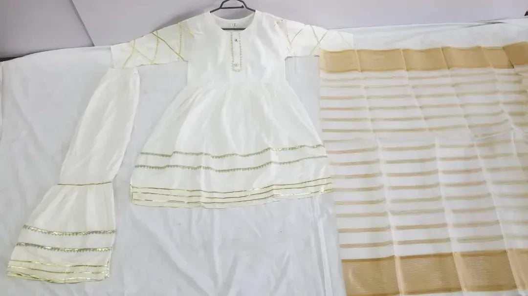 Girls White Embroidered Lawn Kurta Set 3 Pcs